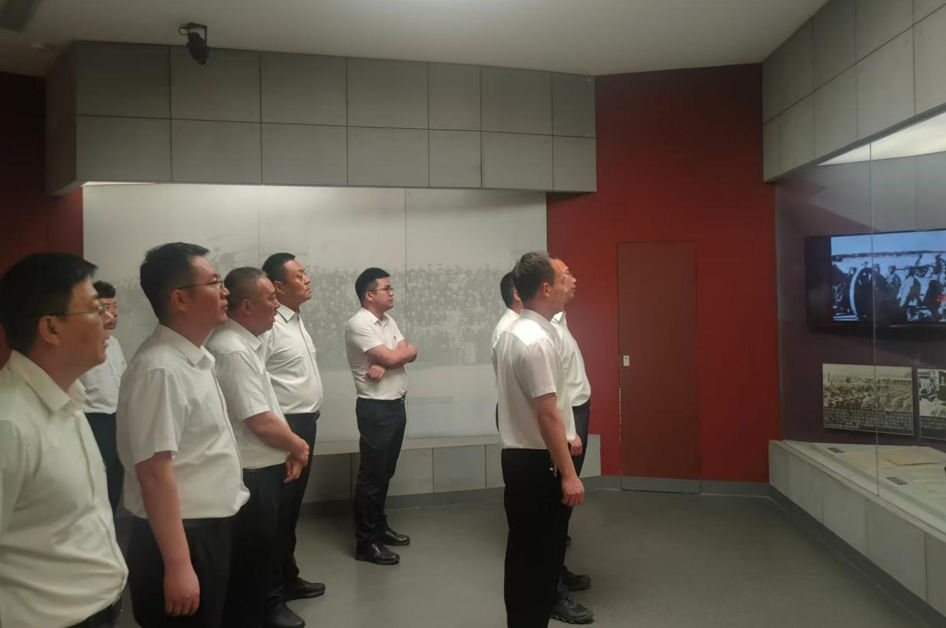 秦沈高速ZJ总监办党员参加河北高速秦沈公司组织党建活动